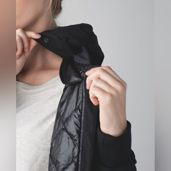 Lululemon Chilly Bomber *Black / Heathered Deep Coal - Picture 5 of 11